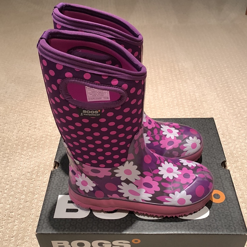 BOGS Sz 3 Girls Rain Boots